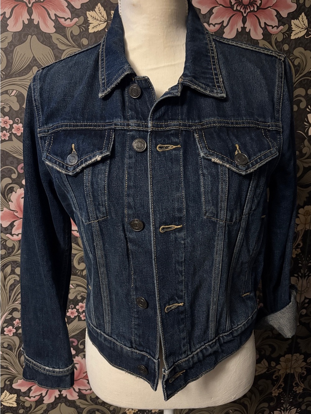 Current/Elliott cropped denim jacket in dark wash, size 2